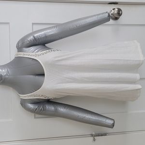 Express size M tank w/jewel detail